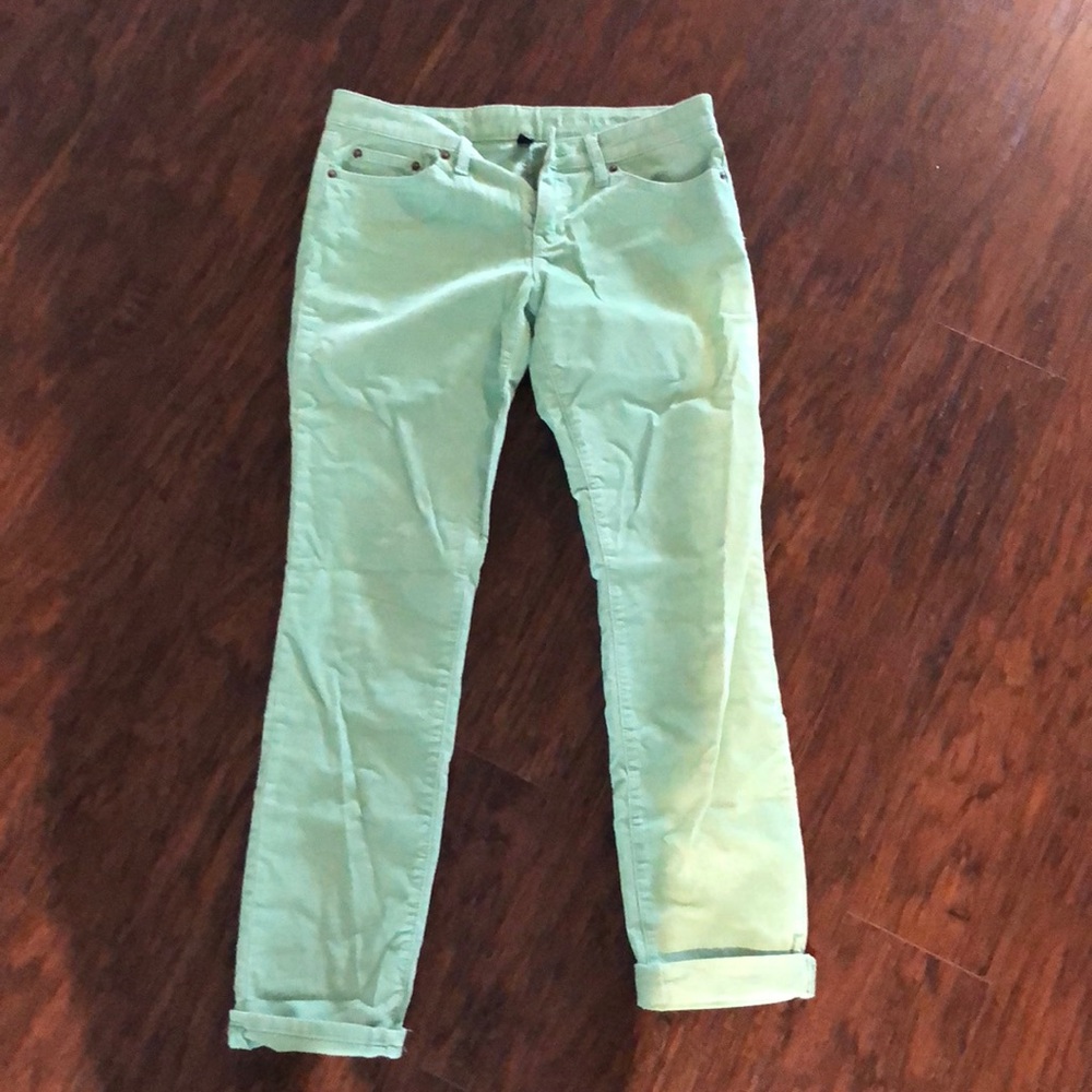Gap green quarteroid pants